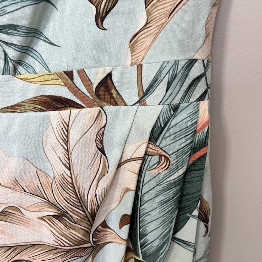 Tommy Bahama Size 4 Dress Silk Sleeveless Faux Wrap Tropical Print Resort V Neck - Picture 3 of 7